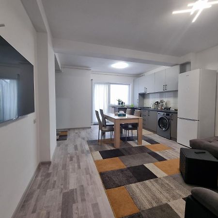 Апартаменты Sorinapartament Брашов Экстерьер фото