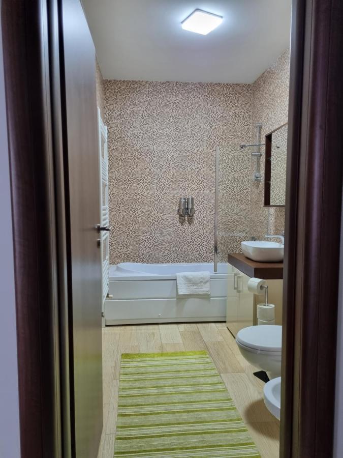 Апартаменты Sorinapartament Брашов Экстерьер фото